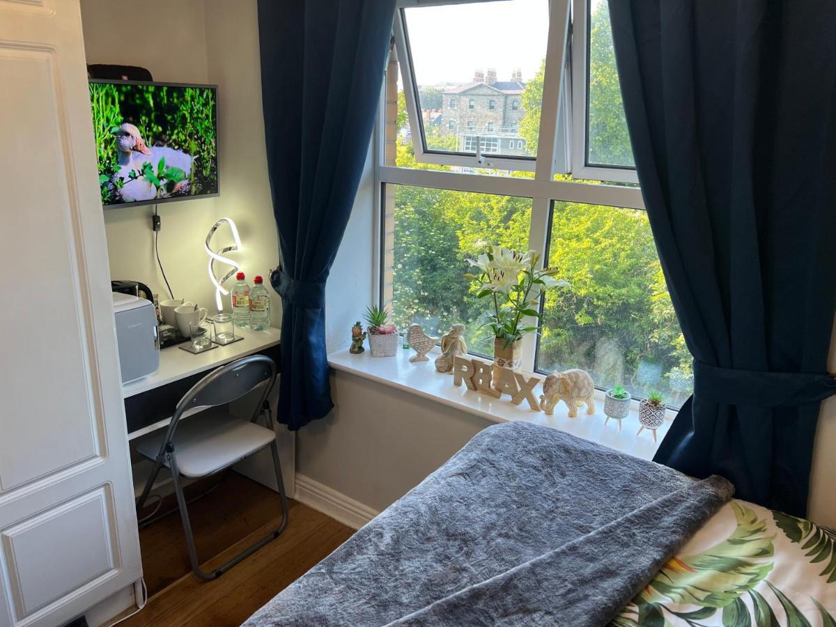 Dublin Double Room Extérieur photo